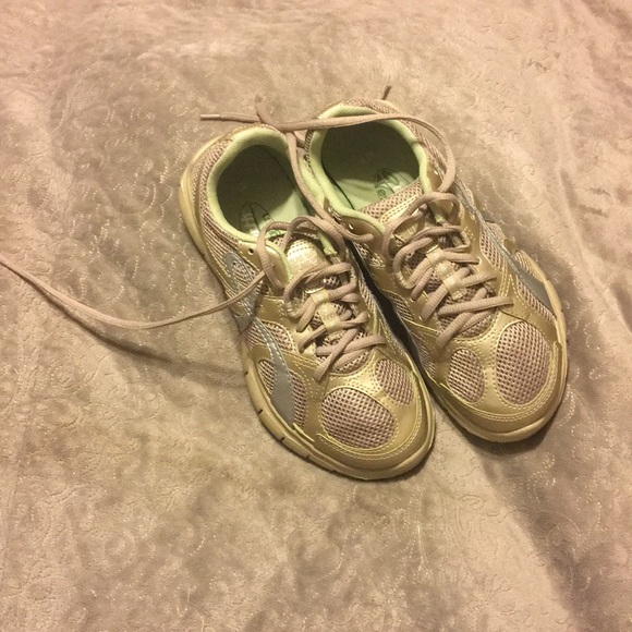 earth kalso lite shoes